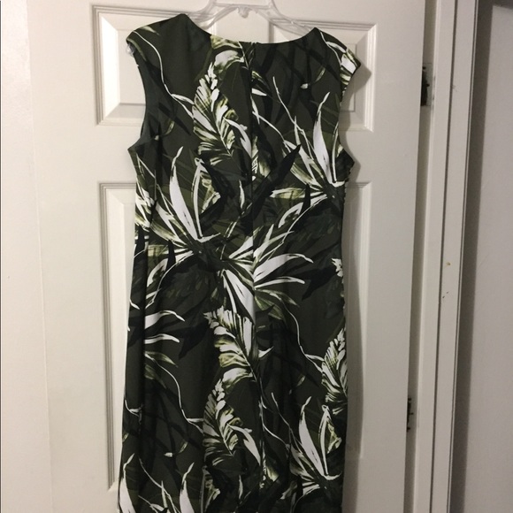 $10 Spring Sale - Picture 3 of 3